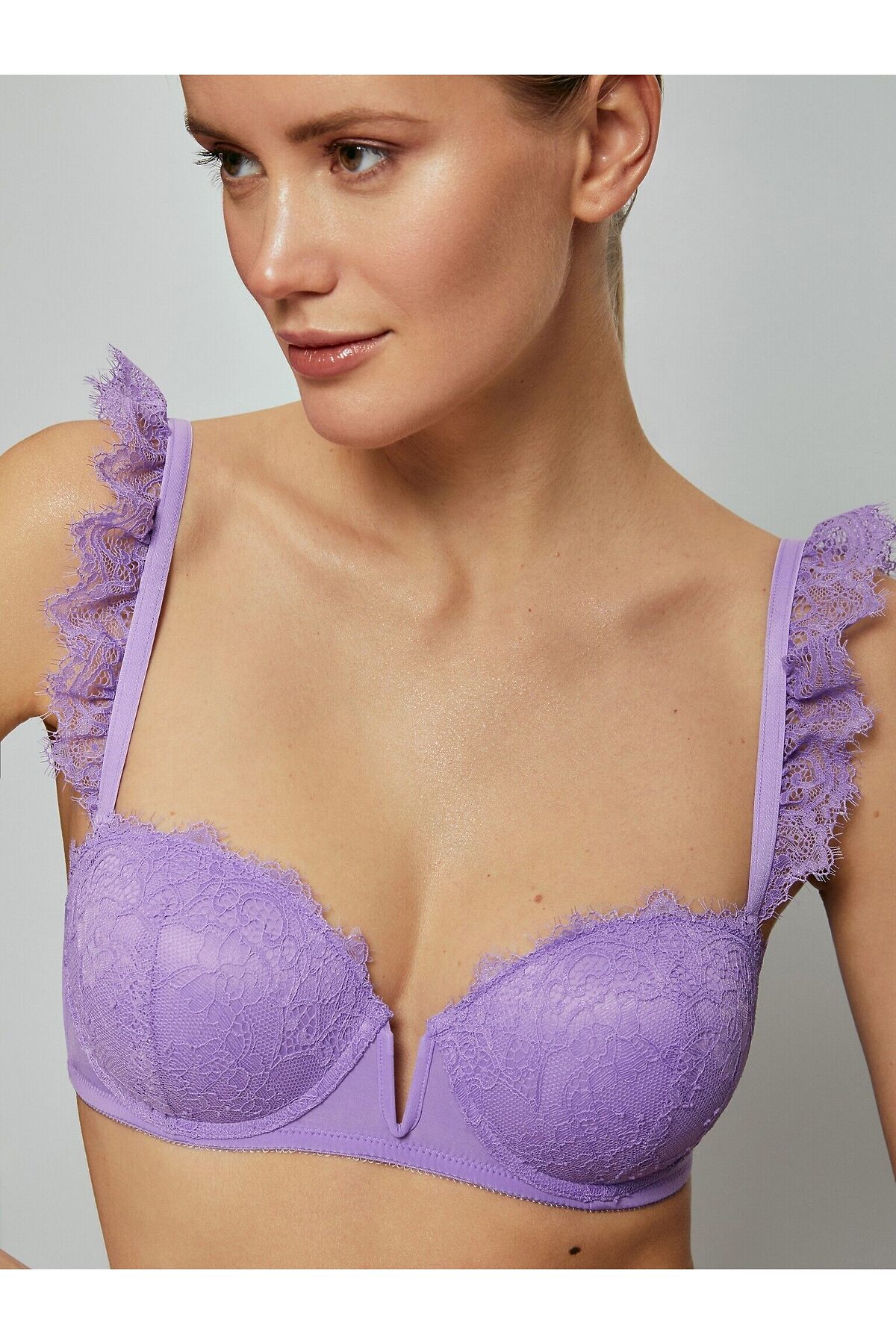 756 р.  889 р.  Бюстгальтер INFINITY, 973231;Лавандовый