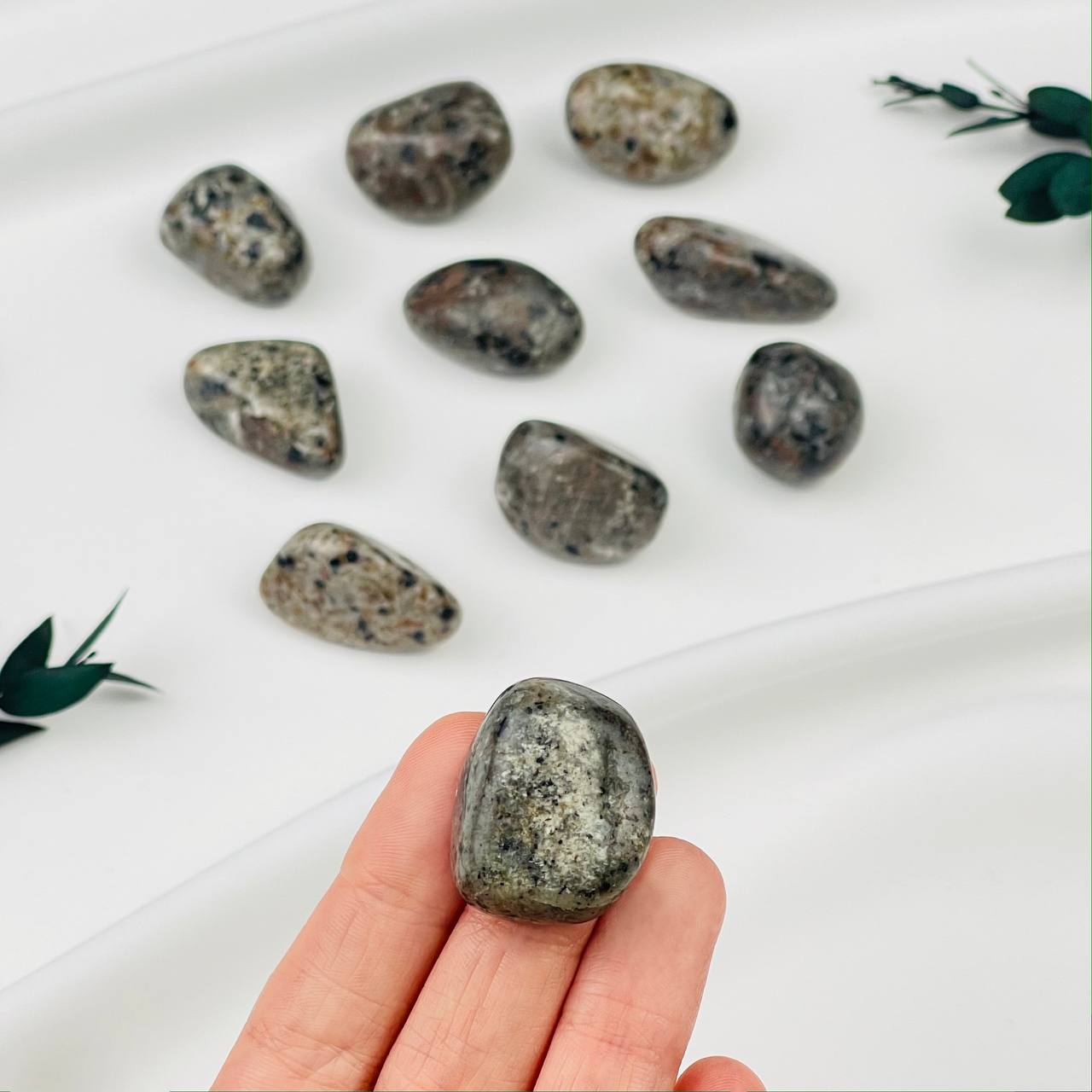 Радуга Самоцветов Галтовка из Йооперлита