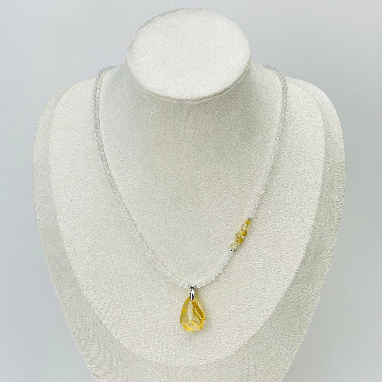 Радуга Самоцветов Колье из Горного Хрусталя и Рутилового кварца (Волосатик)