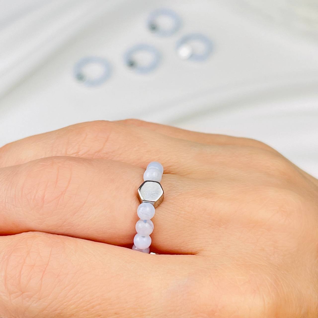 Радуга Самоцветов Кольцо на резинке из Голубого агата