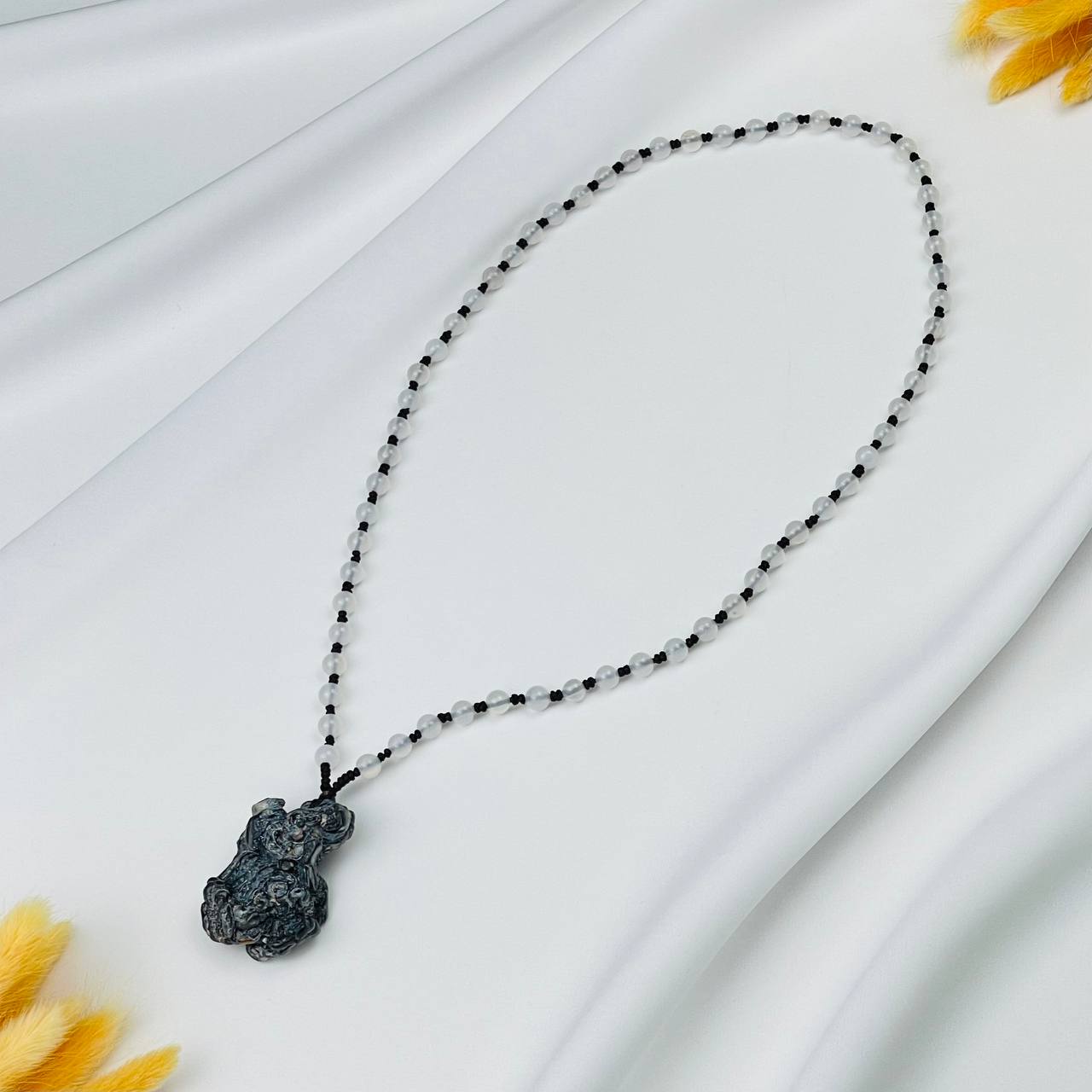 Радуга Самоцветов Кулон на шнурке из необработанного Агата