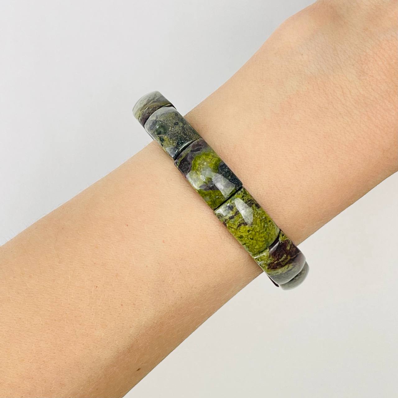 Радуга Самоцветов Браслет из зеленой Яшмы (Кровь дракона)