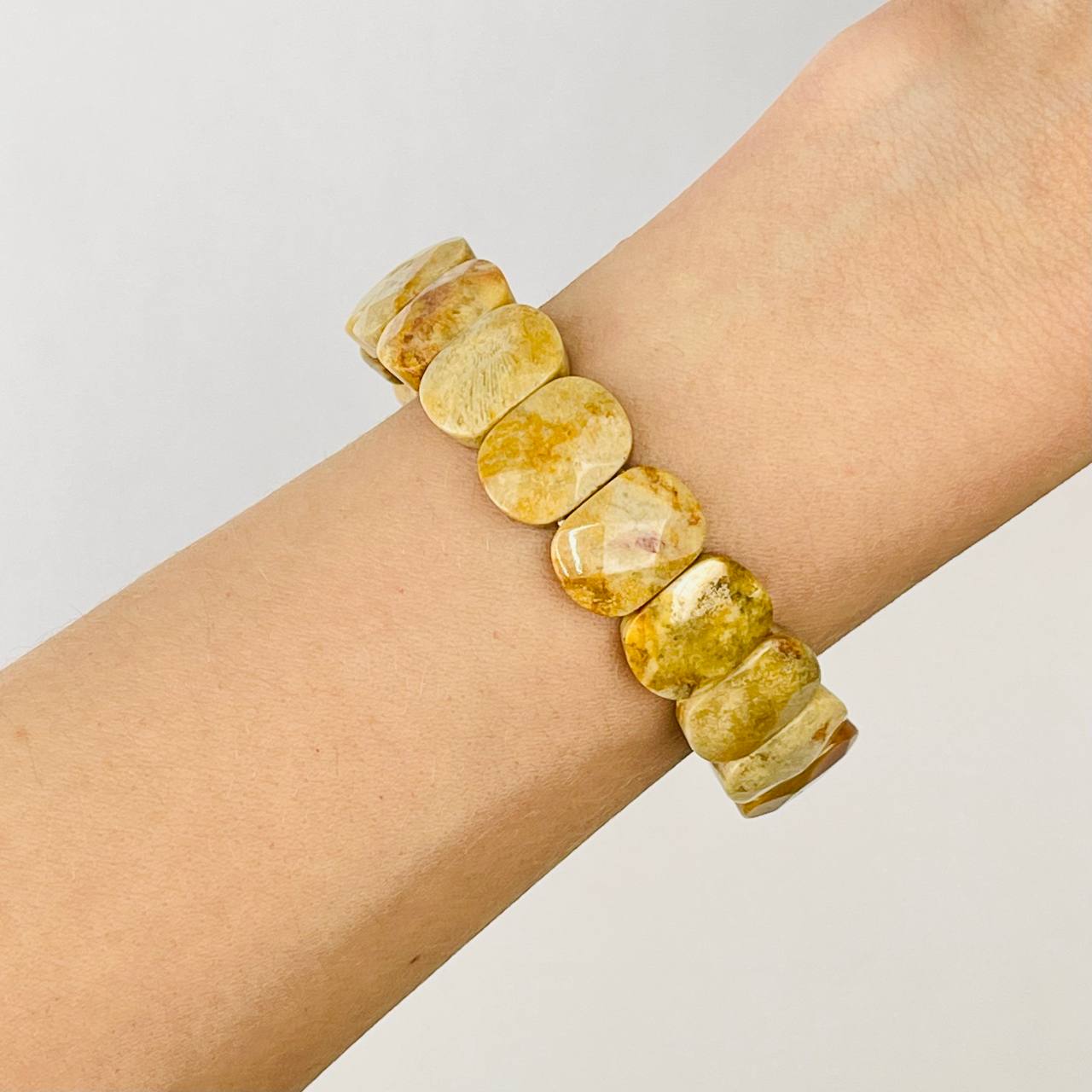 Радуга Самоцветов Браслет из Коралла