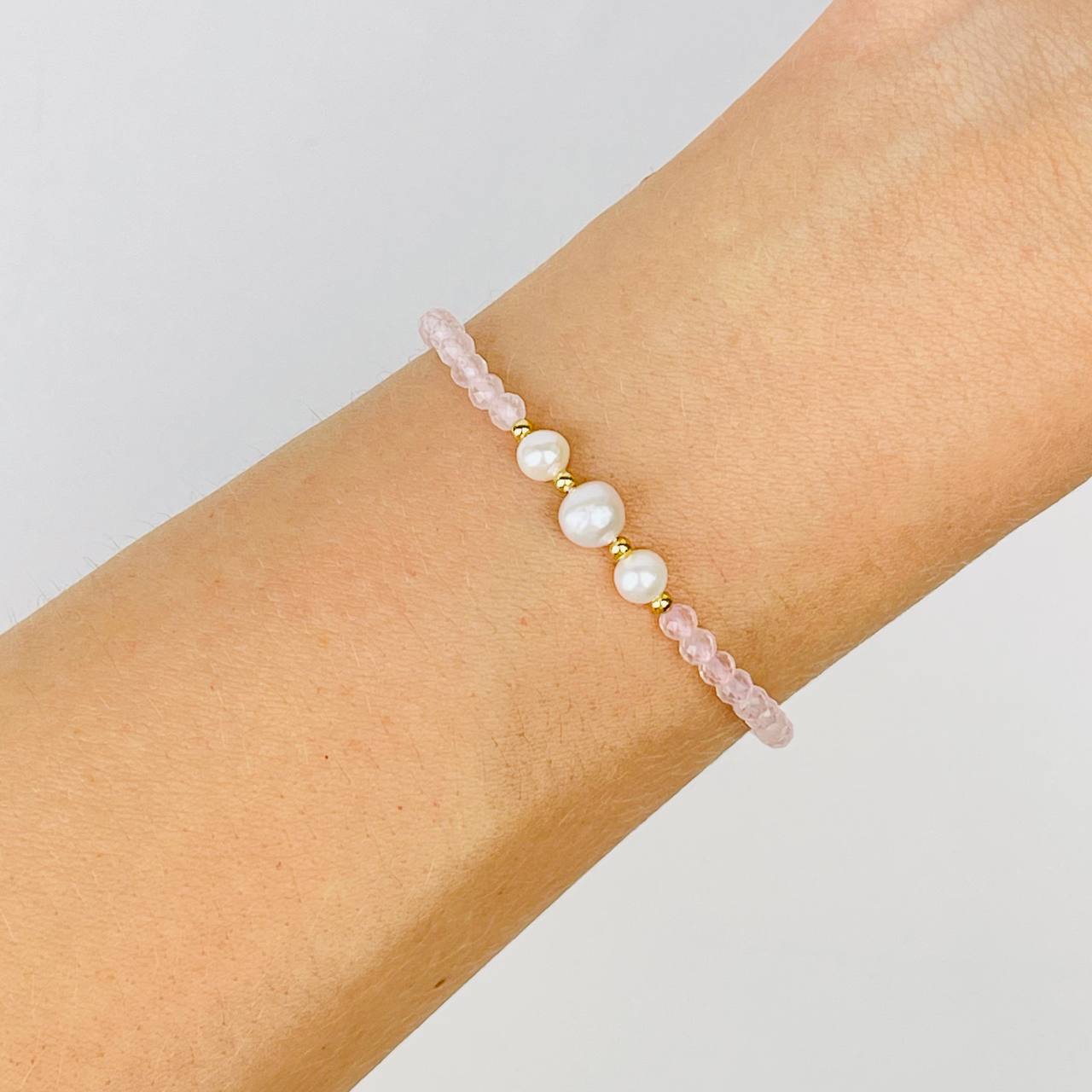 Радуга Самоцветов Браслет из Розового кварца и Жемчуга