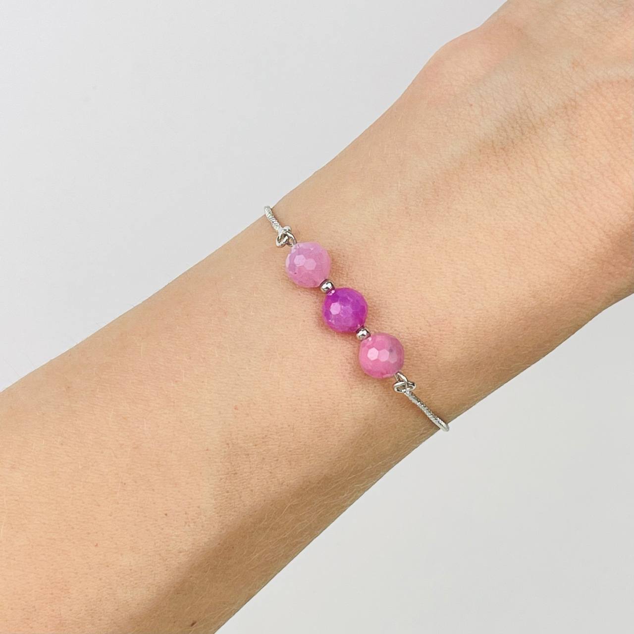 Радуга Самоцветов Браслет регулируемый из Рубина (Корунд)