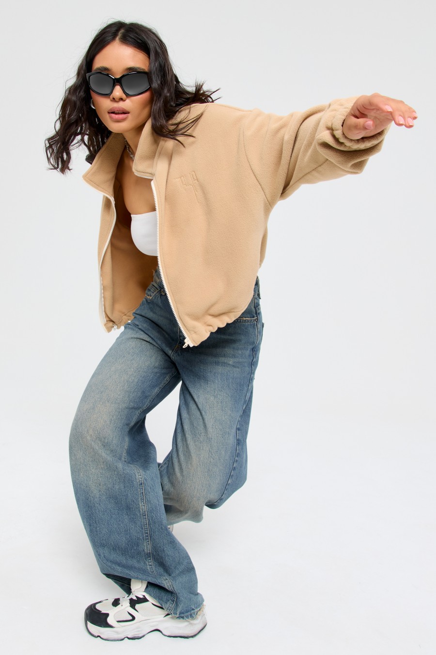 590р910рТолстовка BL 24-3269 бежевый, Аксессуары: