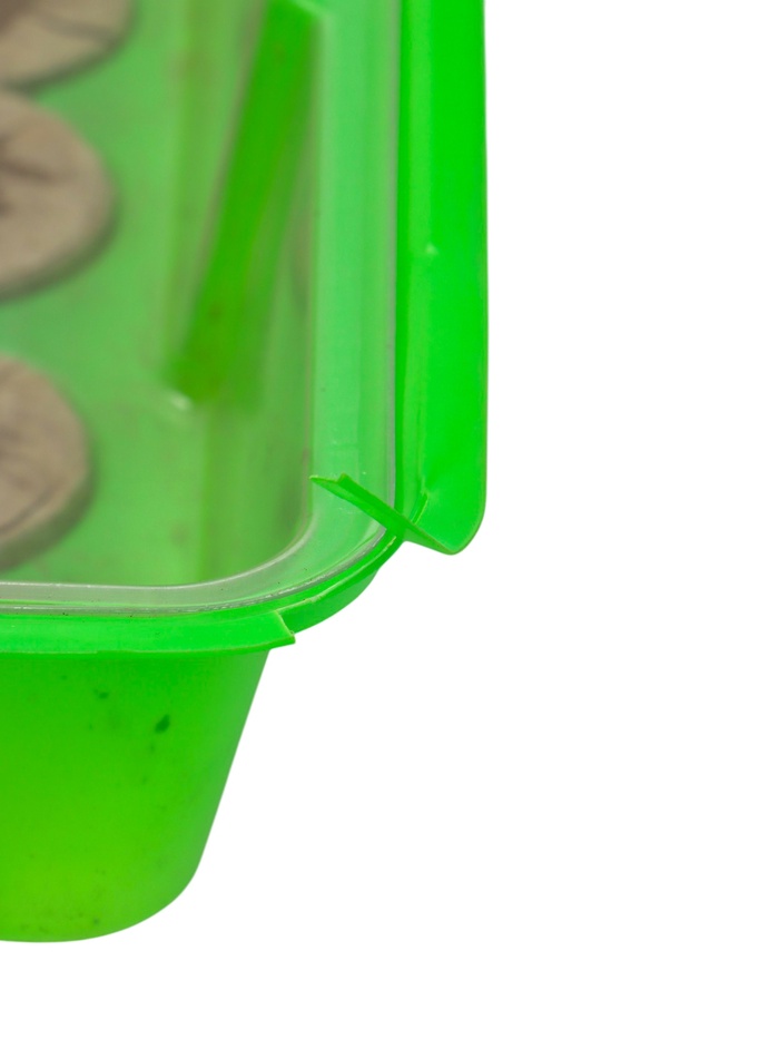 УЦЕНКА Мини-парник для рассады:торфя таблетка d=4,2 см - 18 шт