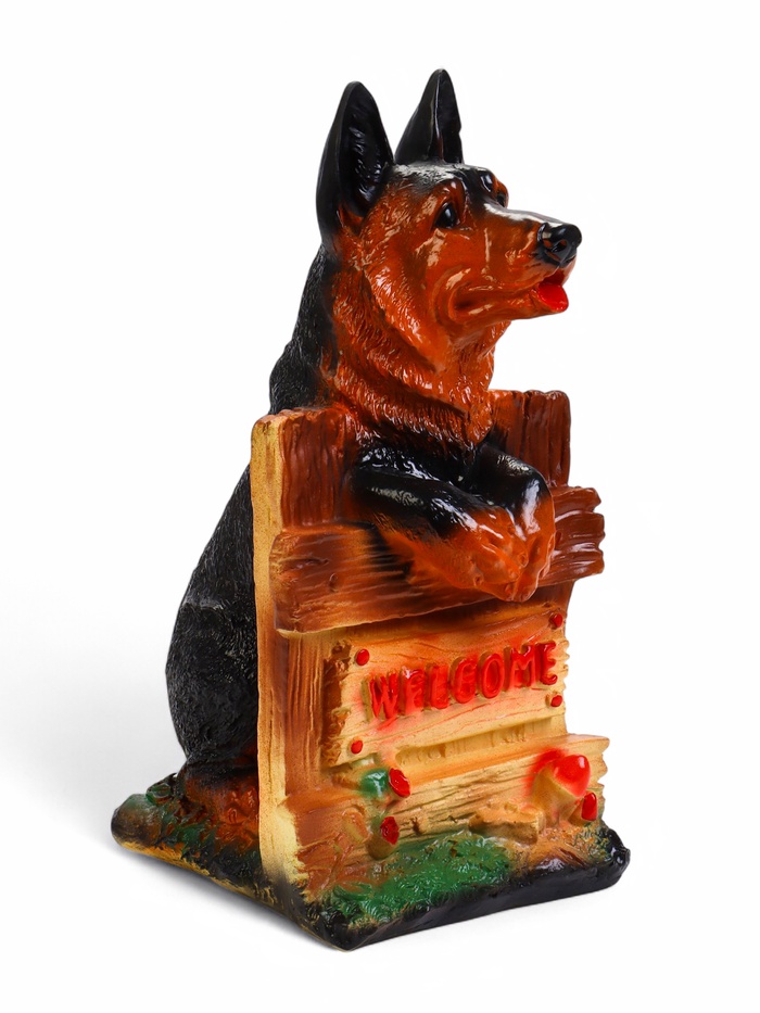 Садовая фигура из гипса «Овчарка на заборе», 20×22×37 см