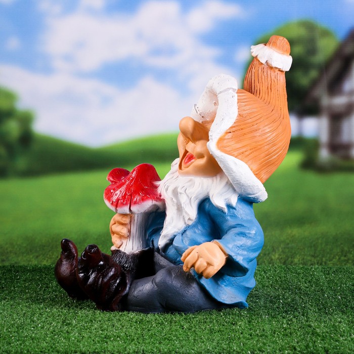 Садовая фигура из полистоуна «Гном сидячий», 26×30×37 см