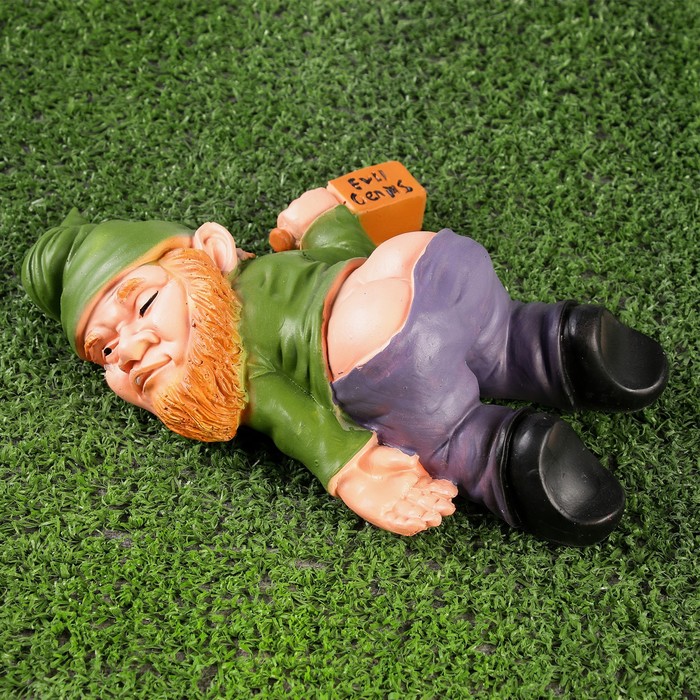 Садовая фигура из полистоуна «Гном спящий-пьяный», 23×16×7 см