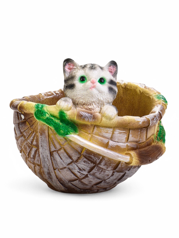 Фигурное кашпо из гипса «Котёнок в корзинке», 23×21×18 см