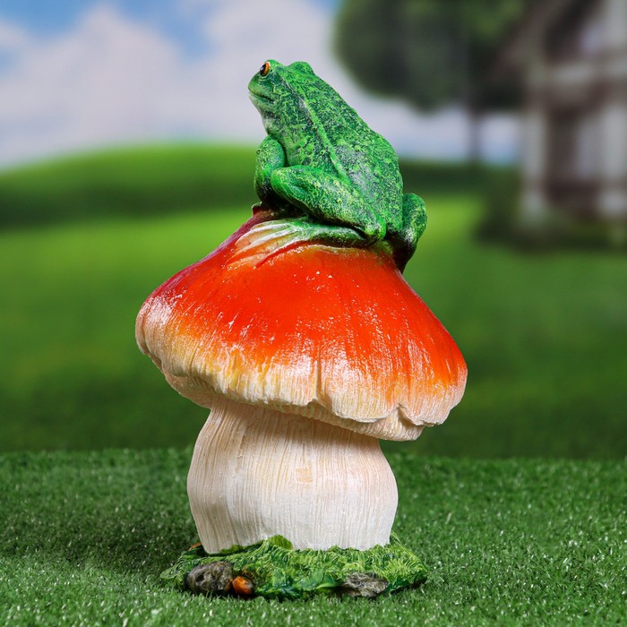 Садовая фигура из полистоуна «Гриб с лягушкой», 24×14×14 см