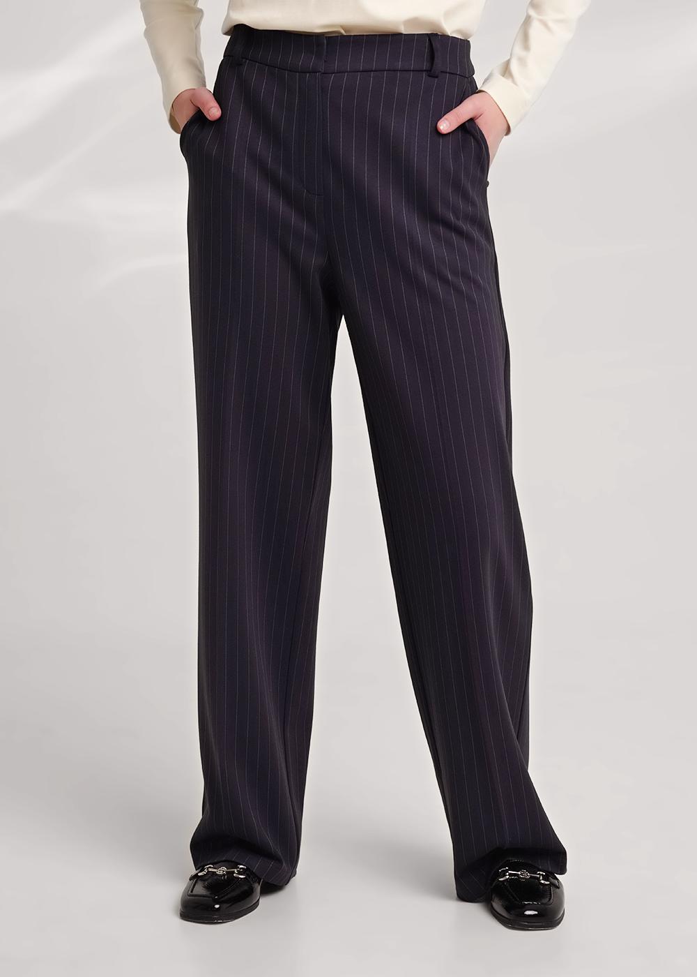 Ст.цена 1850р CLE 156957/183ввэ Брюки женские 156957/183ввэ т.серый/серый