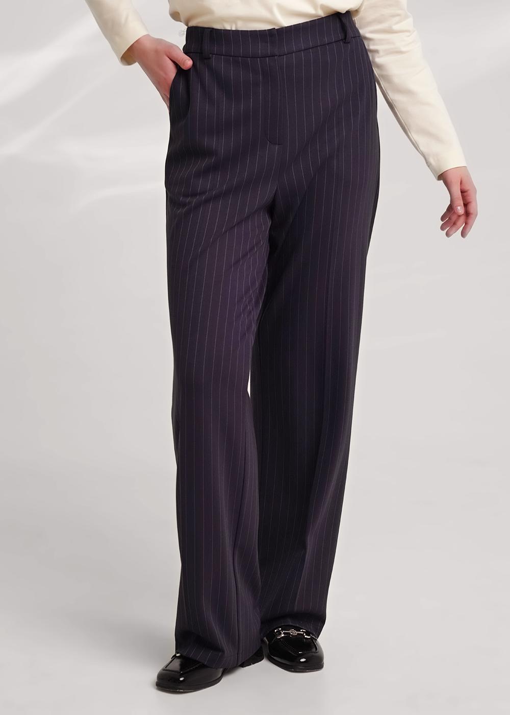 Ст.цена 1850р CLE 156957/183ввэ Брюки женские 156957/183ввэ т.серый/серый