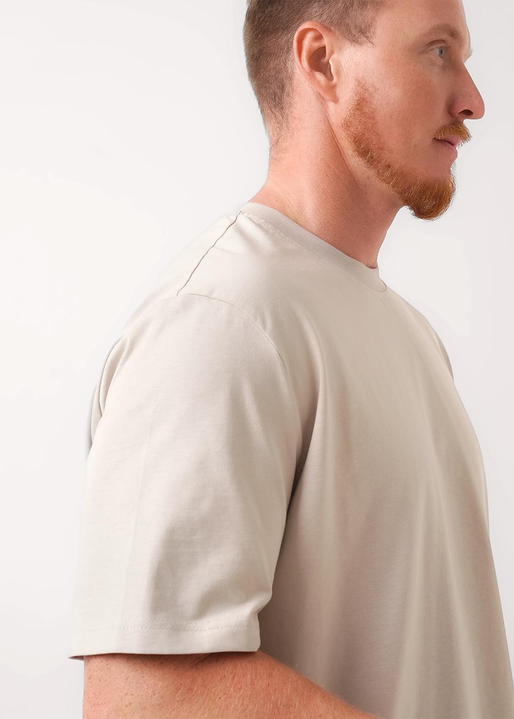Ст.цена 969р CLE 452614/09кдт_п Футболка мужская 452614/09кдт_п св.бежевый