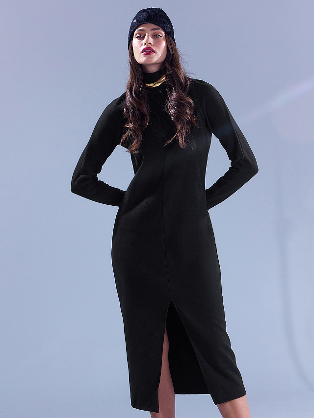 Платье женское в черном цвете