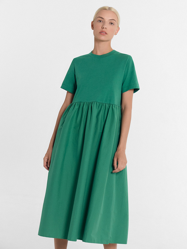 Платье женское в сосново-зеленом цвете