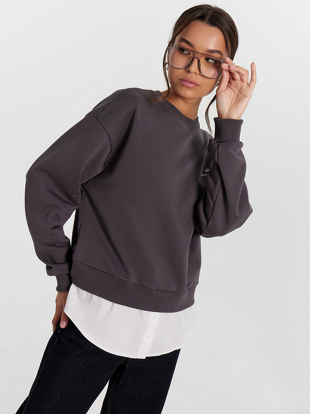 Свитшот женский серый с надписью на груди