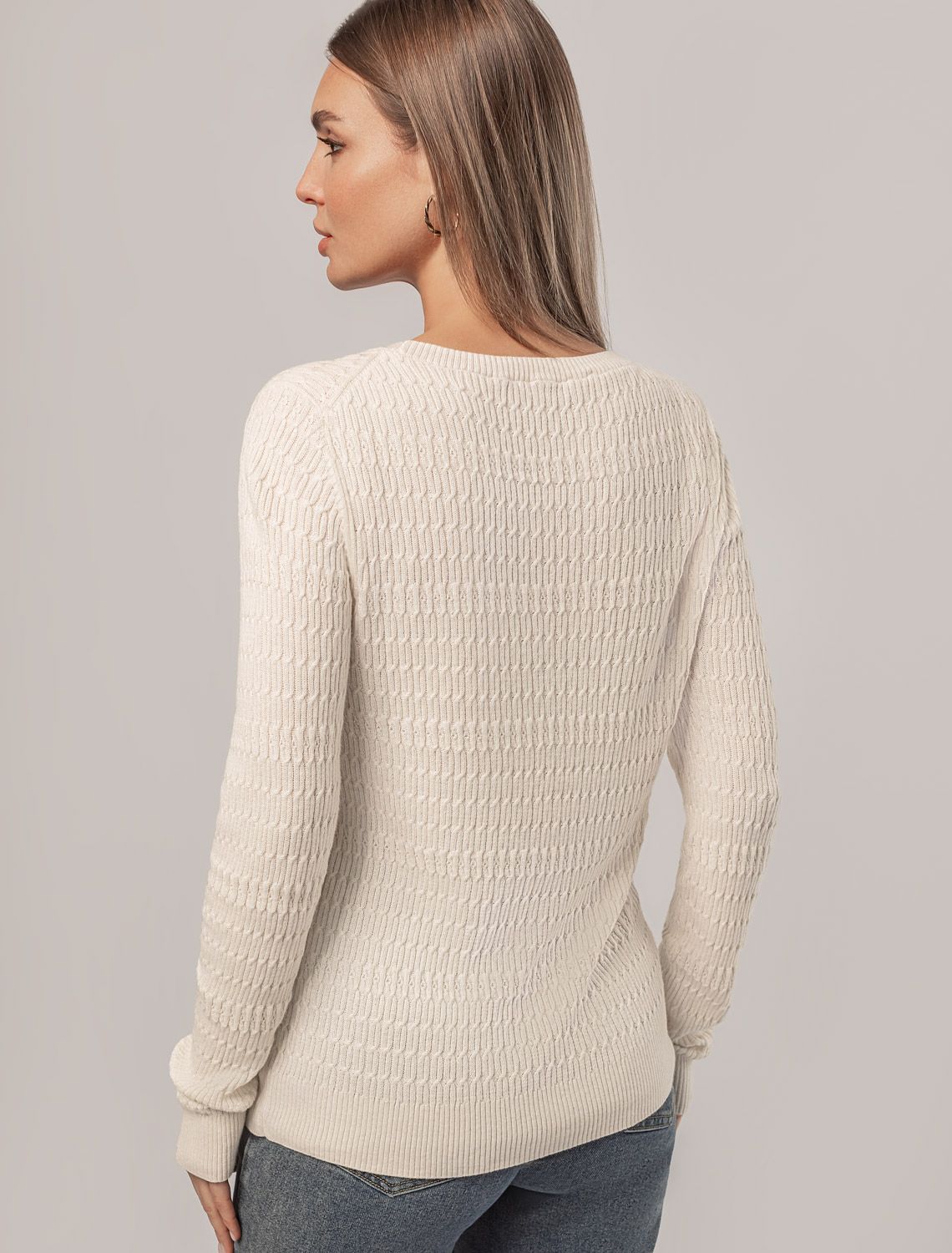 Ст.цена 2390р Кардиган тонкой ажурной вязки из хлопка и вискозы D31.134 слоновая кость