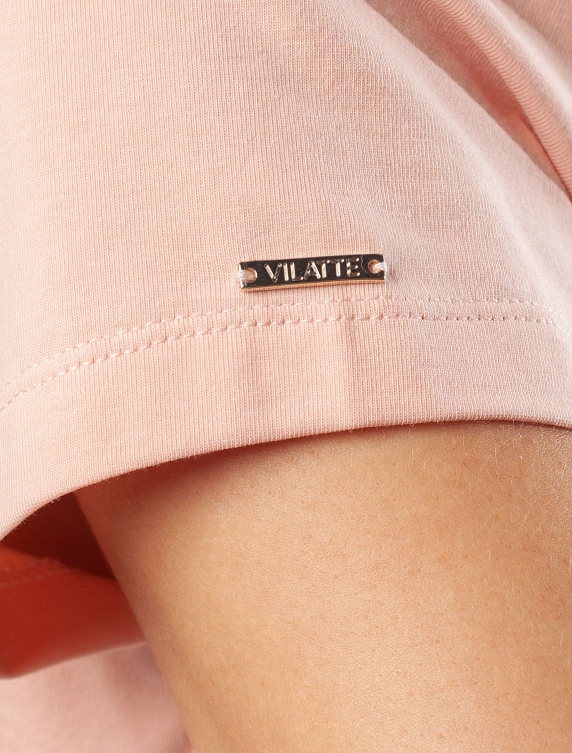 Ст.цена 1190р Футболка из премиального хлопка с V-образным вырезом D49.109 пудра