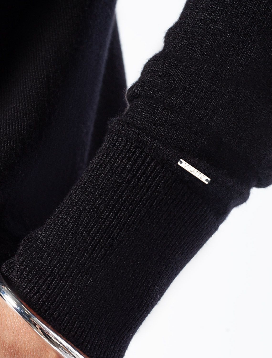 Ст.цена 2390р Кардиган тонкой вязки из вискозы D31.137 черный