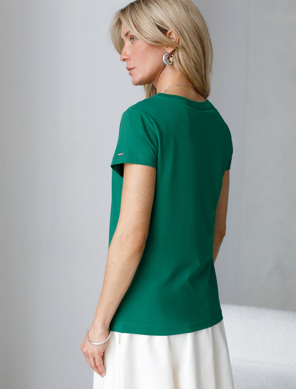 Ст.цена 1090р Футболка из премиального хлопка с эластаном D49.980 зеленый