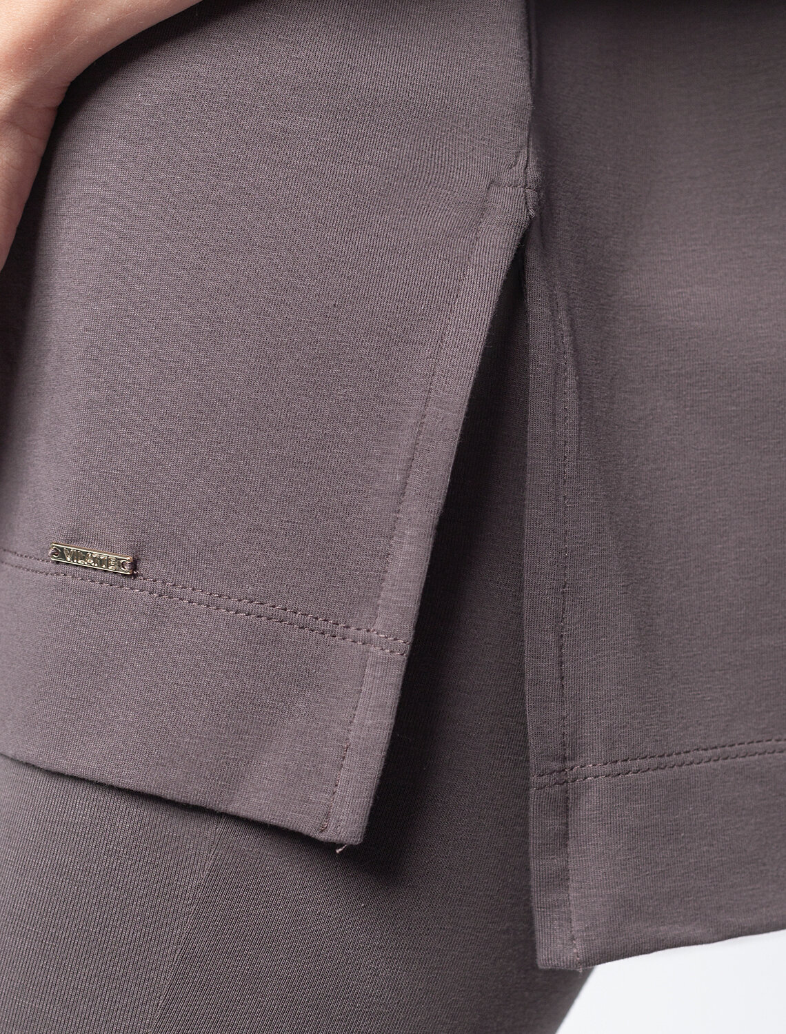 ст. цена1350руб.! VILATTE Футболка D49.004темно-серый