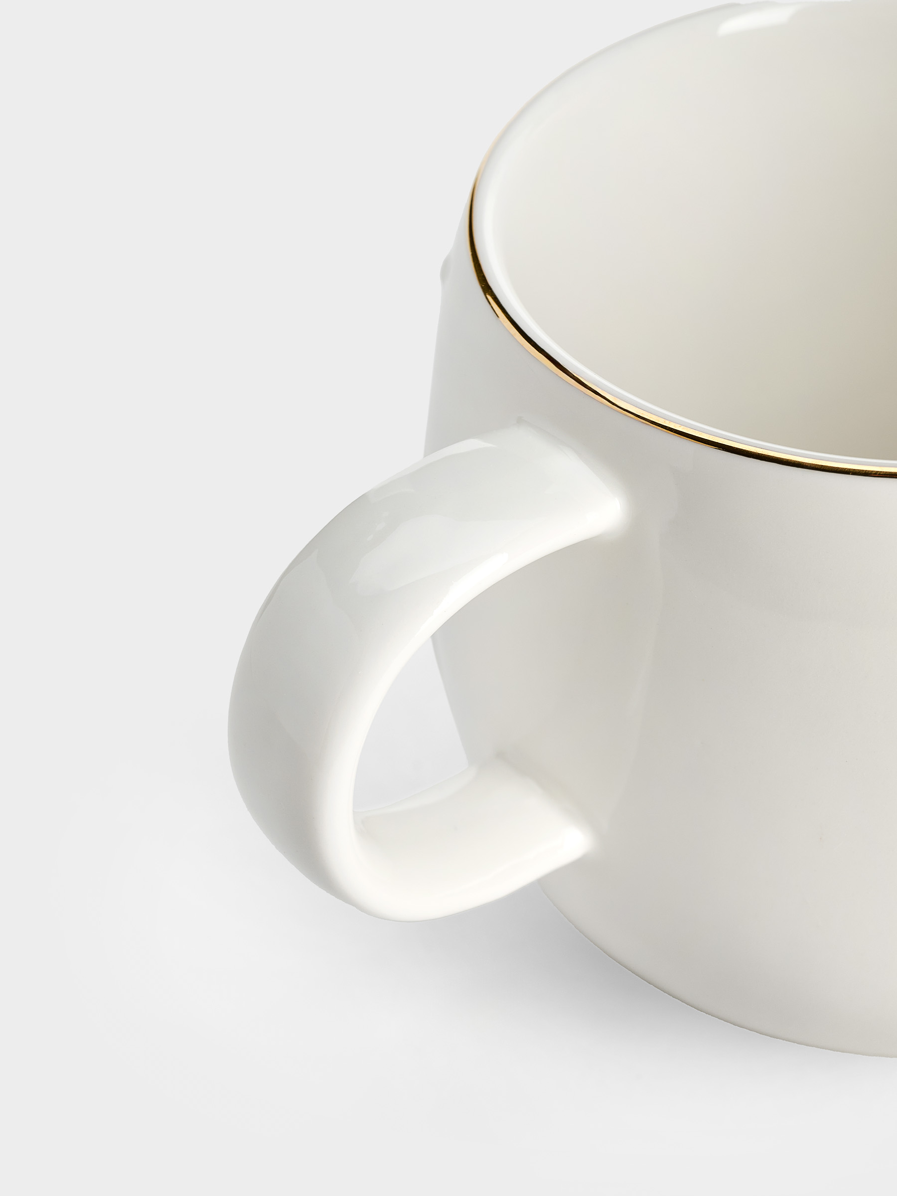 Кружка, 400 мл, фарфор P, белая, с золотым кантом, Дед Мороз, Let It Snow