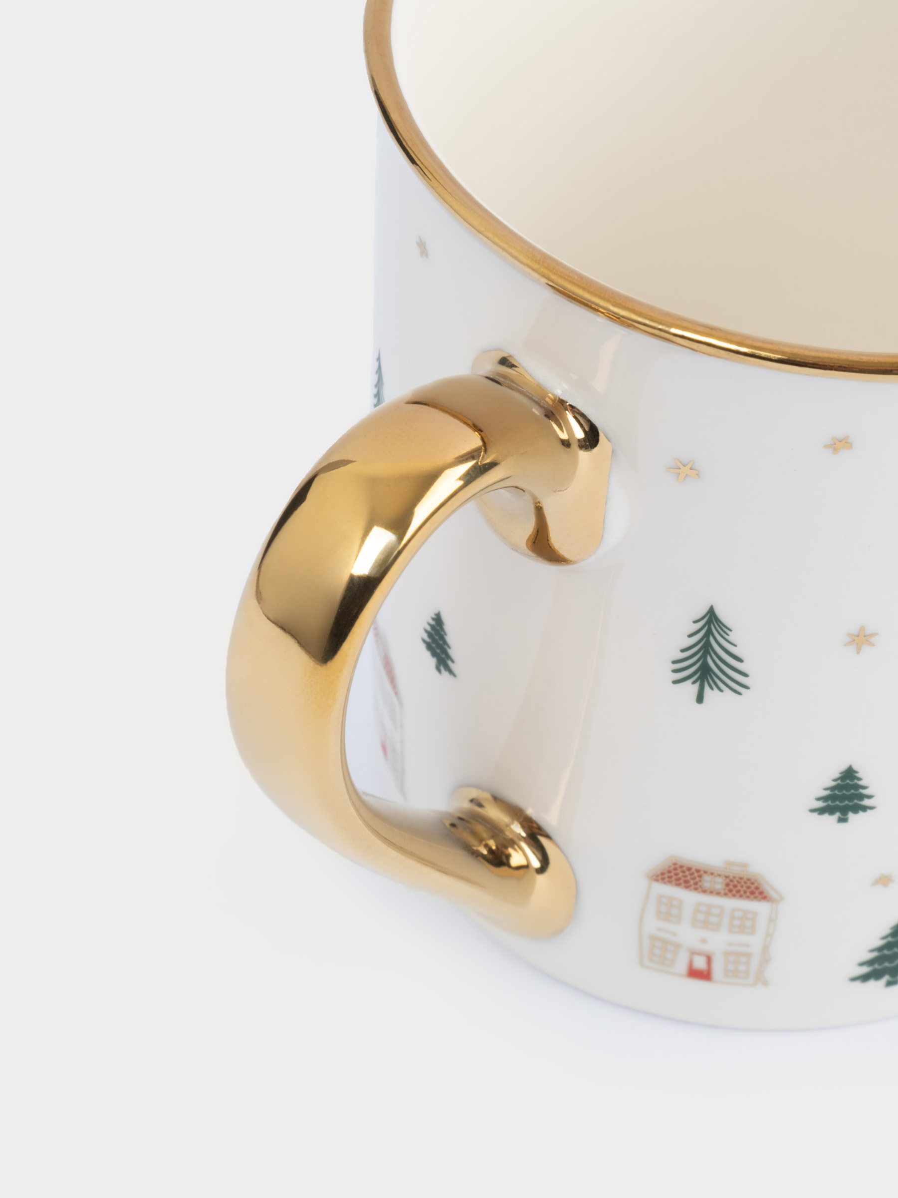 Кружка, 300 мл, фарфор N, бело-золотистая, Домики и ели, Townlet