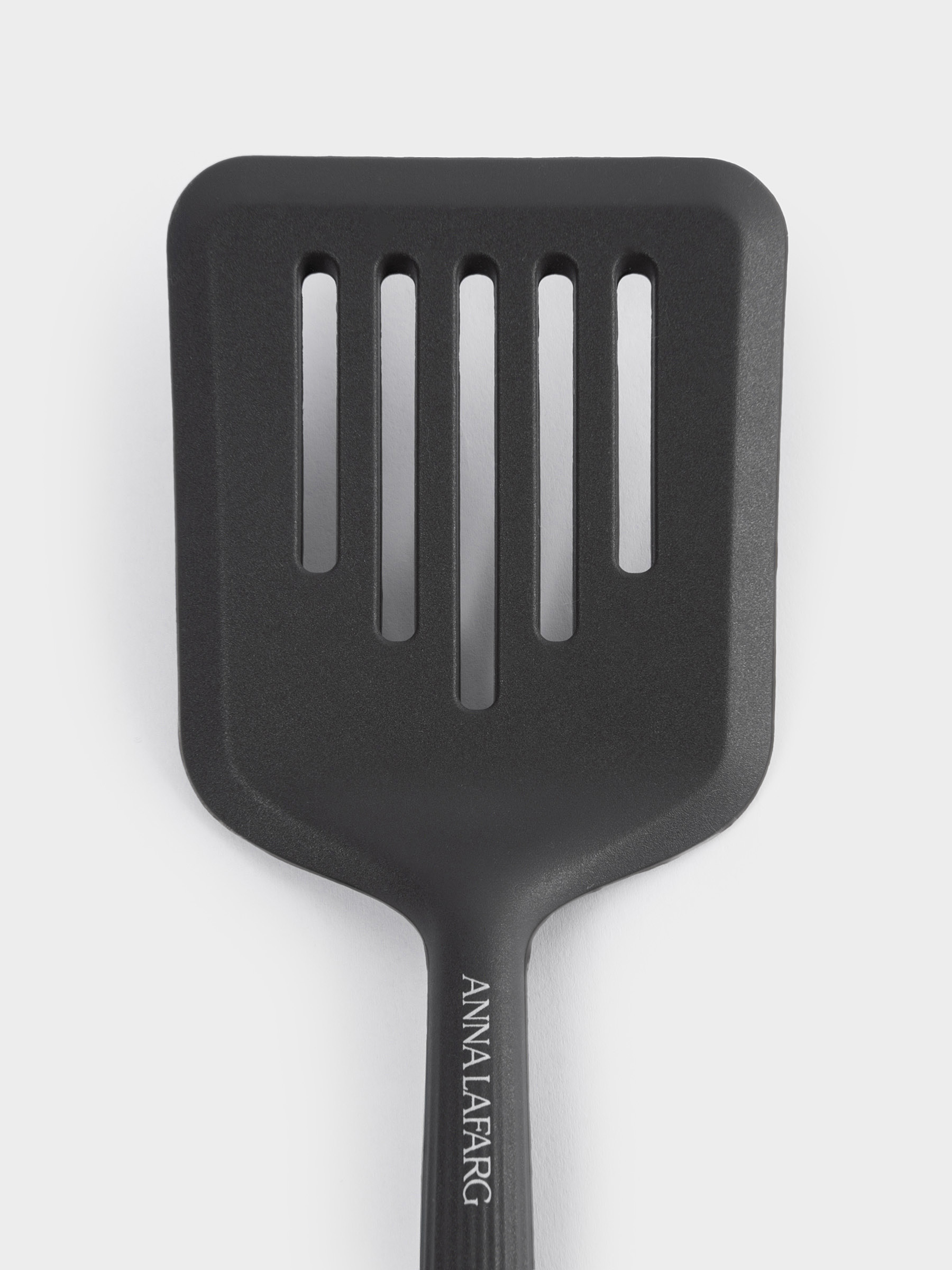 Лопатка с прорезями, 32 см, силикон, графитовая, Streak