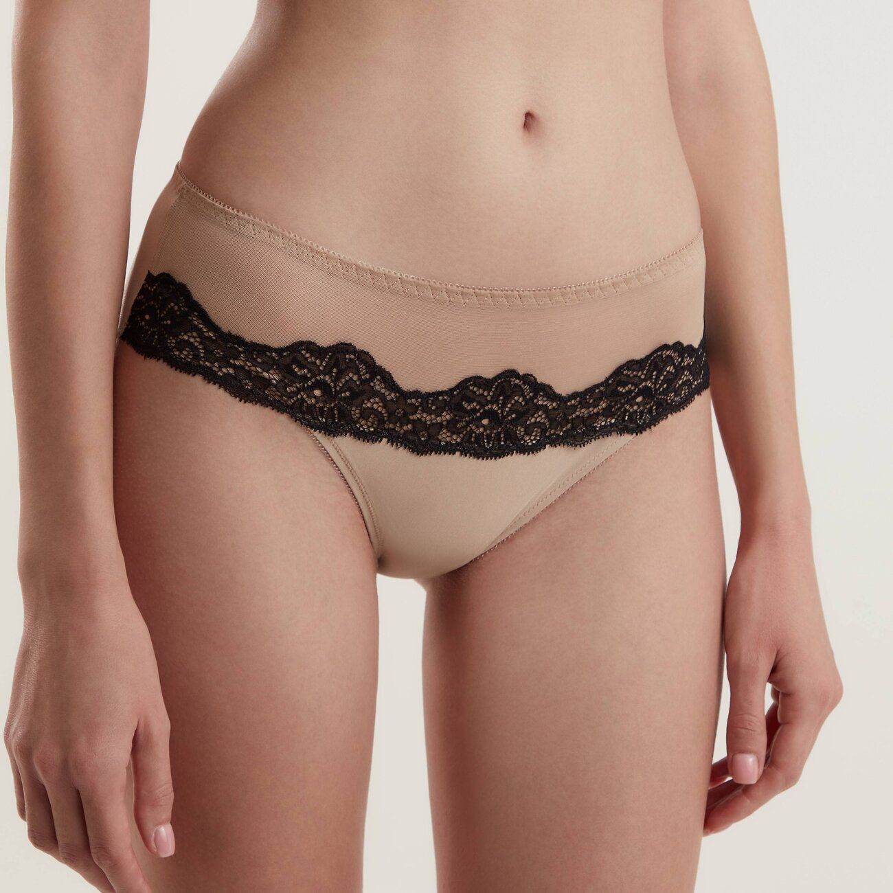 ст. цена919руб.! Conte elegant Трусы FLEUR TP 3049телесный