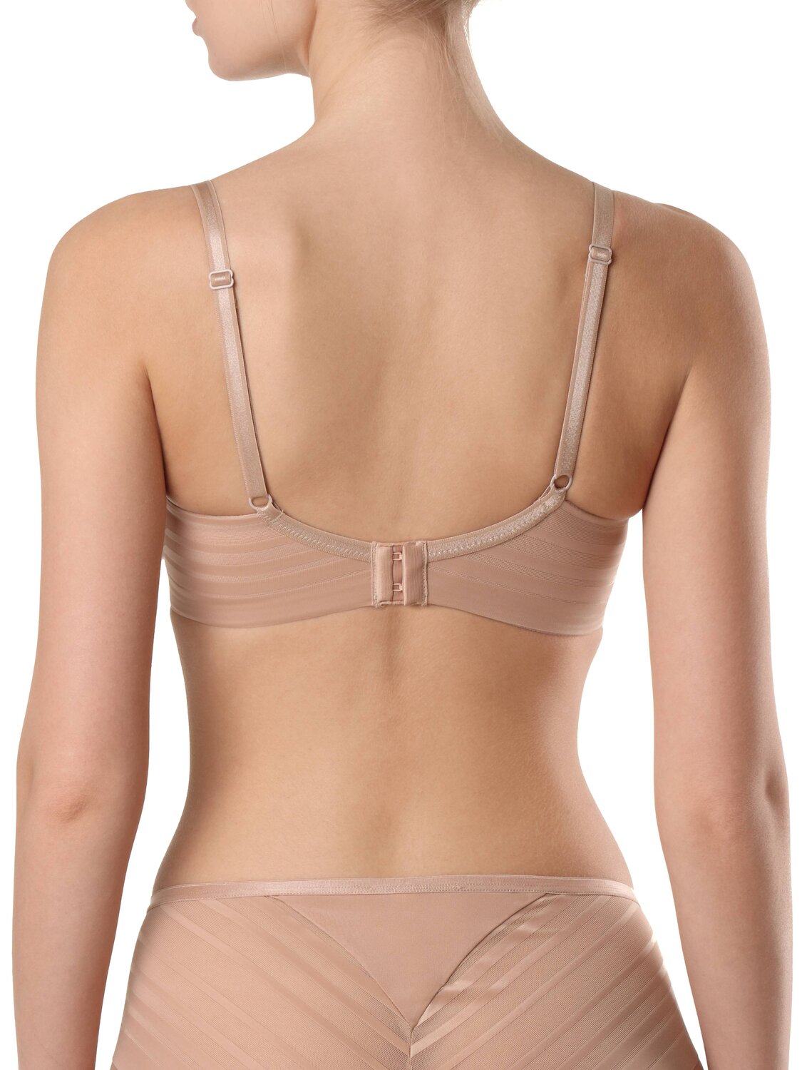 ст. цена2006руб.! Conte elegant Бюстгальтер SPORT GLAM RB4046телесный