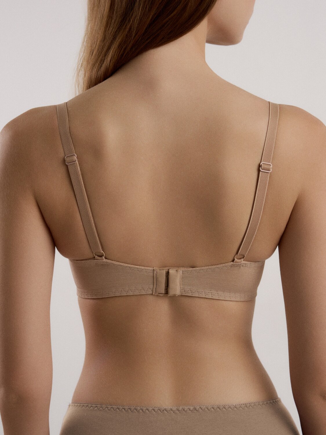 ст. цена1794руб.! Conte elegant Бюстгальтер DAY BY DAY RB4302телесный