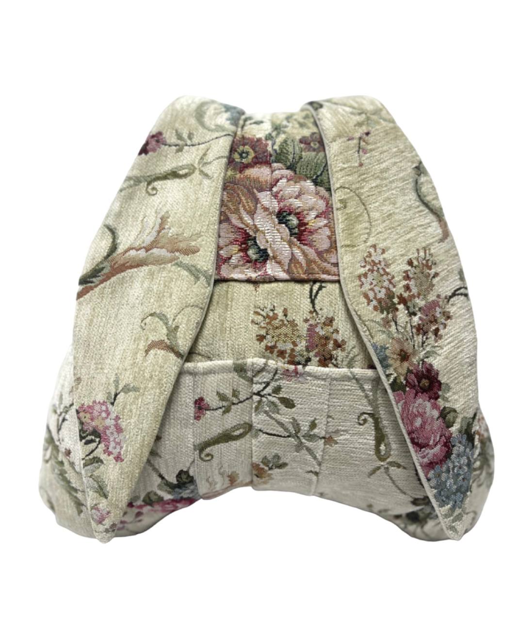 Мой кролик Медичи Подушка с карманом 2518356 New