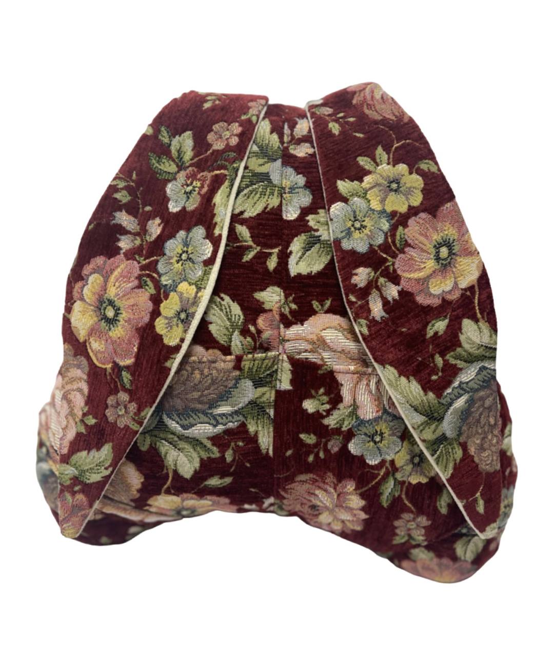 Мой кролик Зимний сон бордо Подушка с карманом 2518359 New