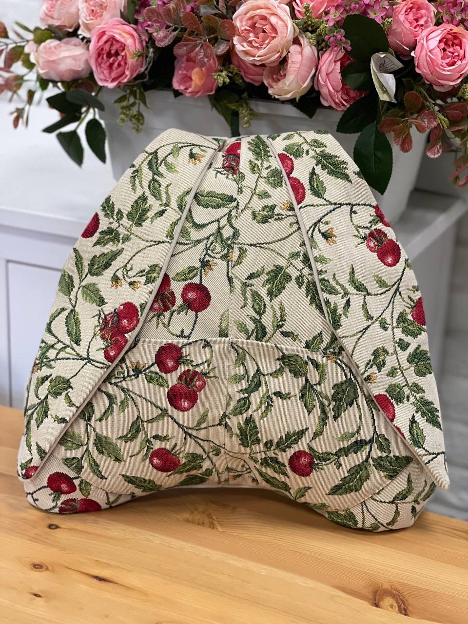 Мой кролик Томаты Подушка с карманом 2518358 New