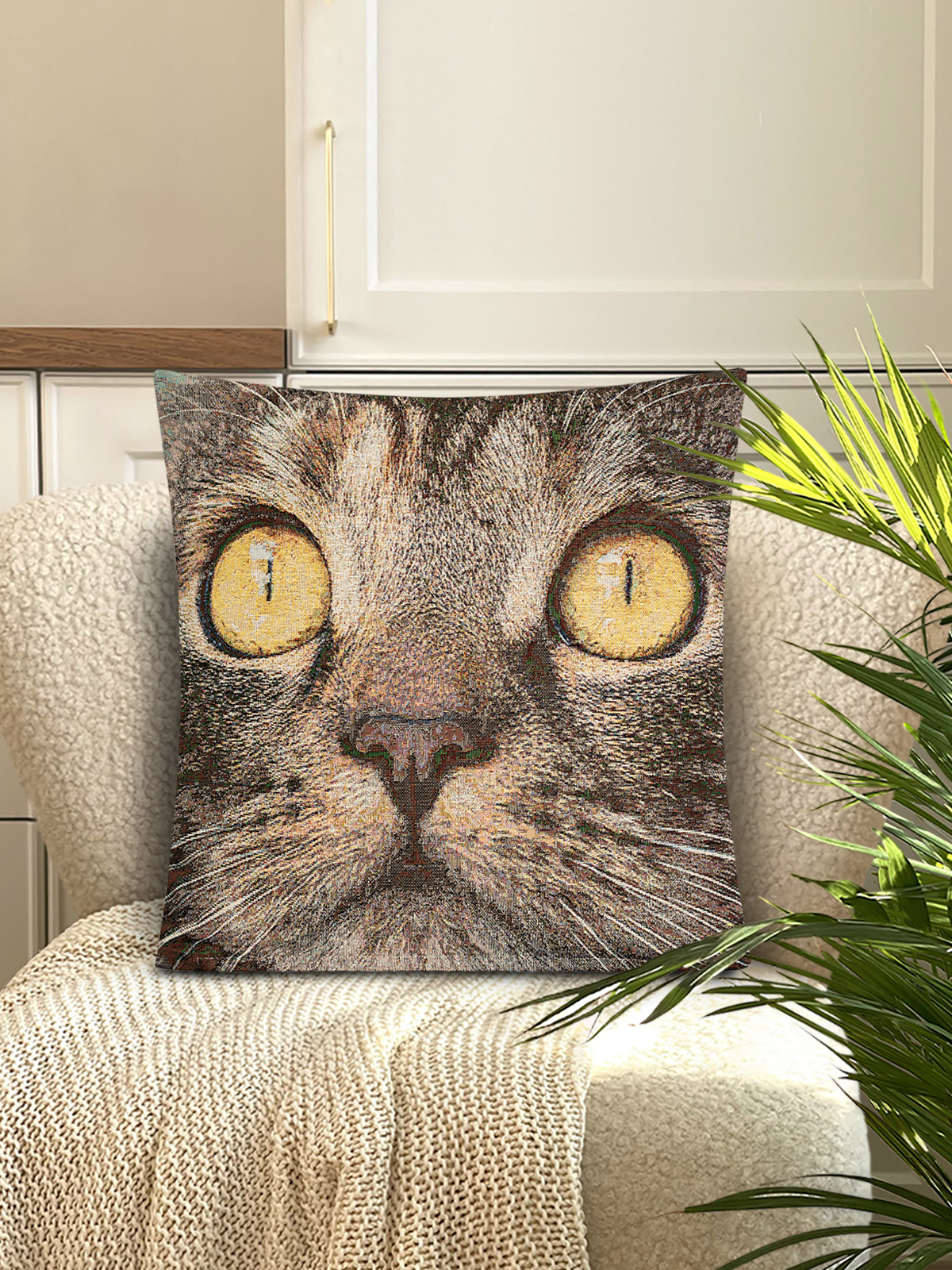 Кот Семен Желтые глаза Наволочка 45х45 см 2104258