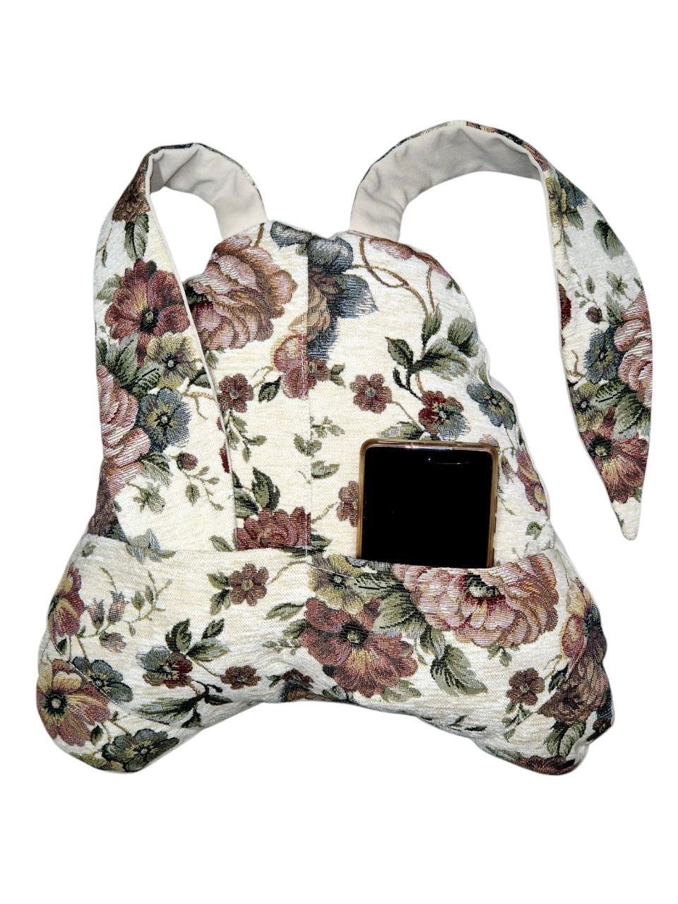 Мой кролик Зимний сон Подушка с карманом 2518355 New