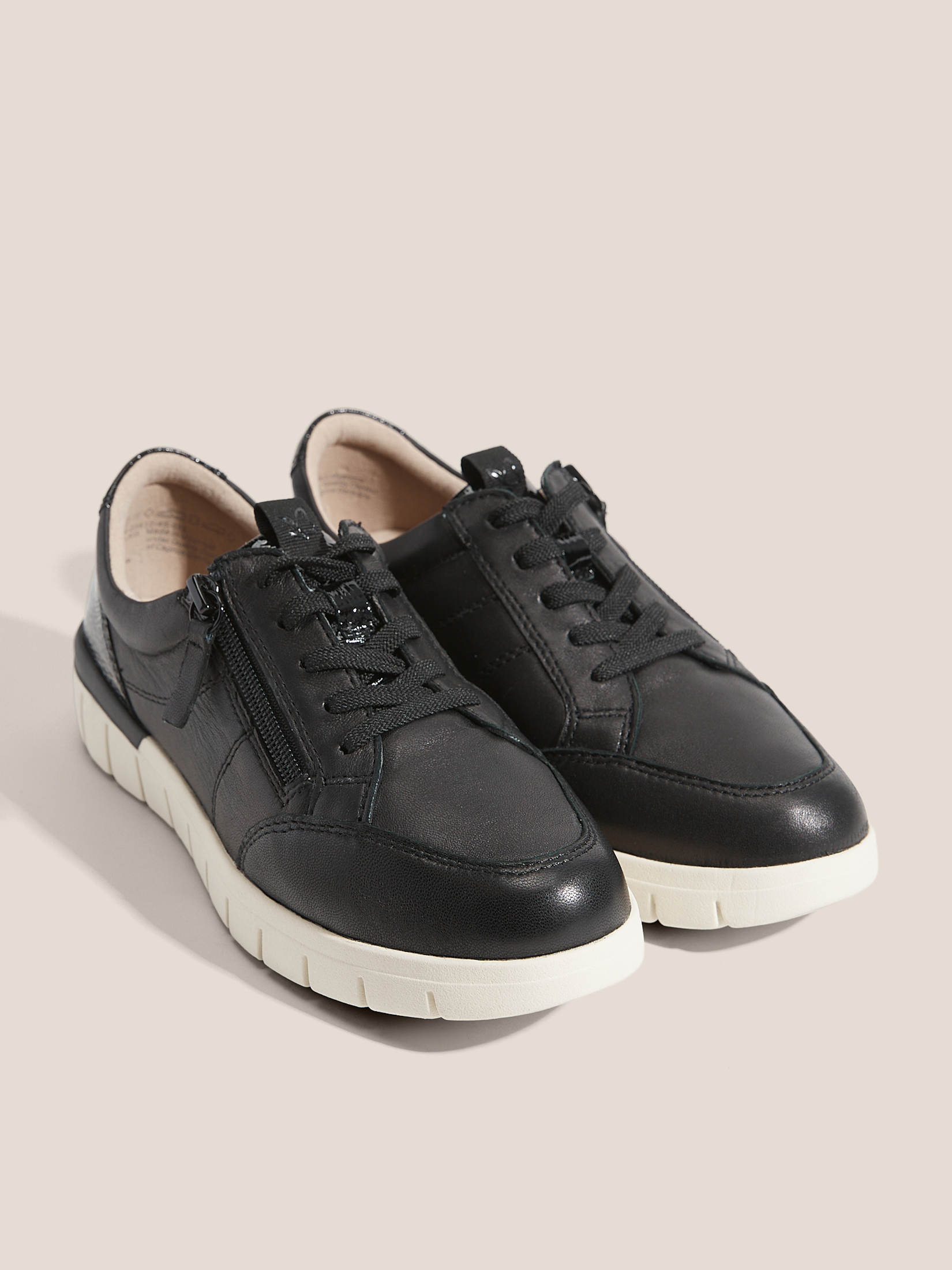 6840 р. 12000 р. Женские кеды CAPRICE BRIDGET