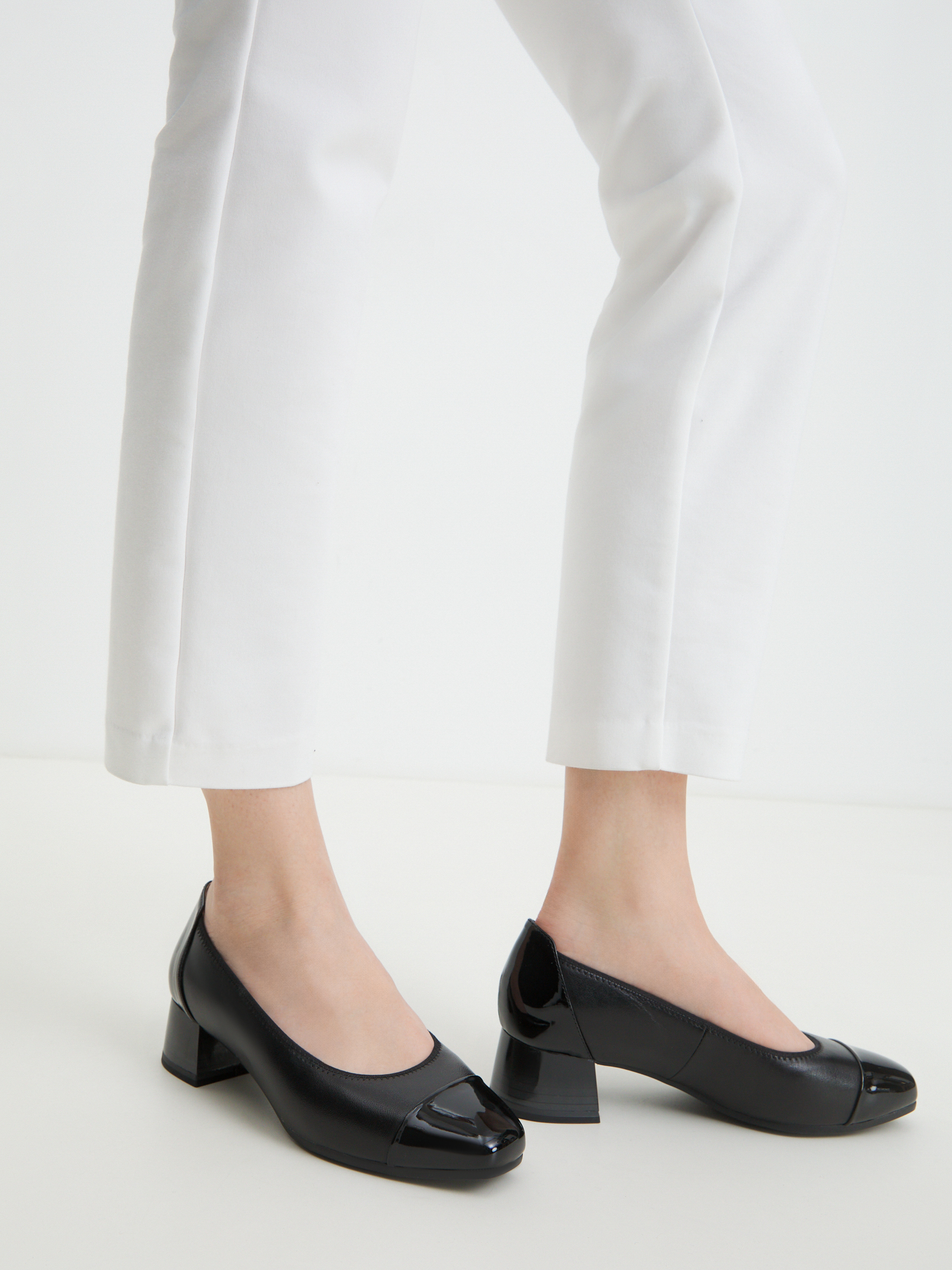 5985 р. 10500 р. Женские туфли CAPRICE DARIA