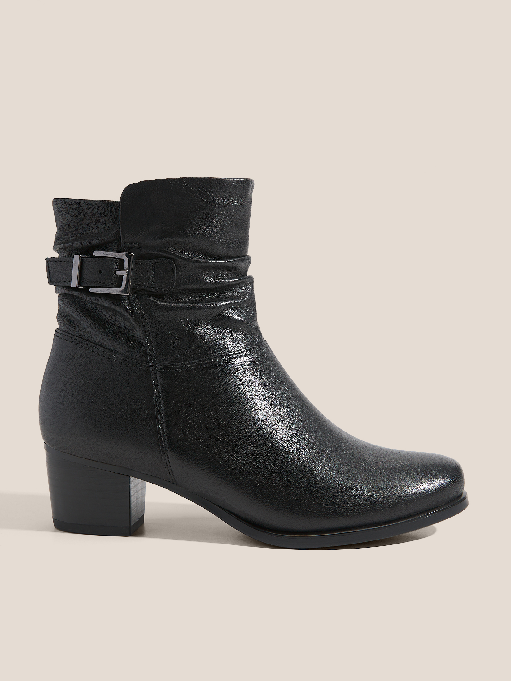 9120 р. 16000 р. Ботильоны CAPRICE BALINA