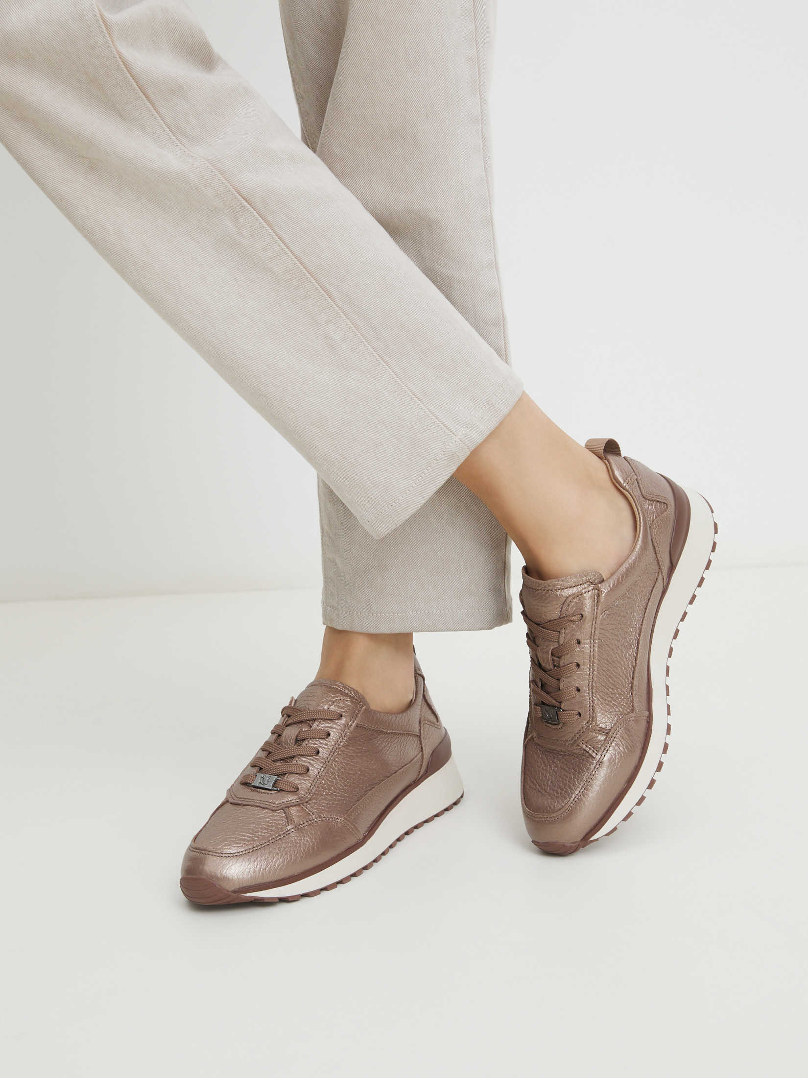 7695 р. 13500 р. Женские кроссовки CAPRICE KAIA