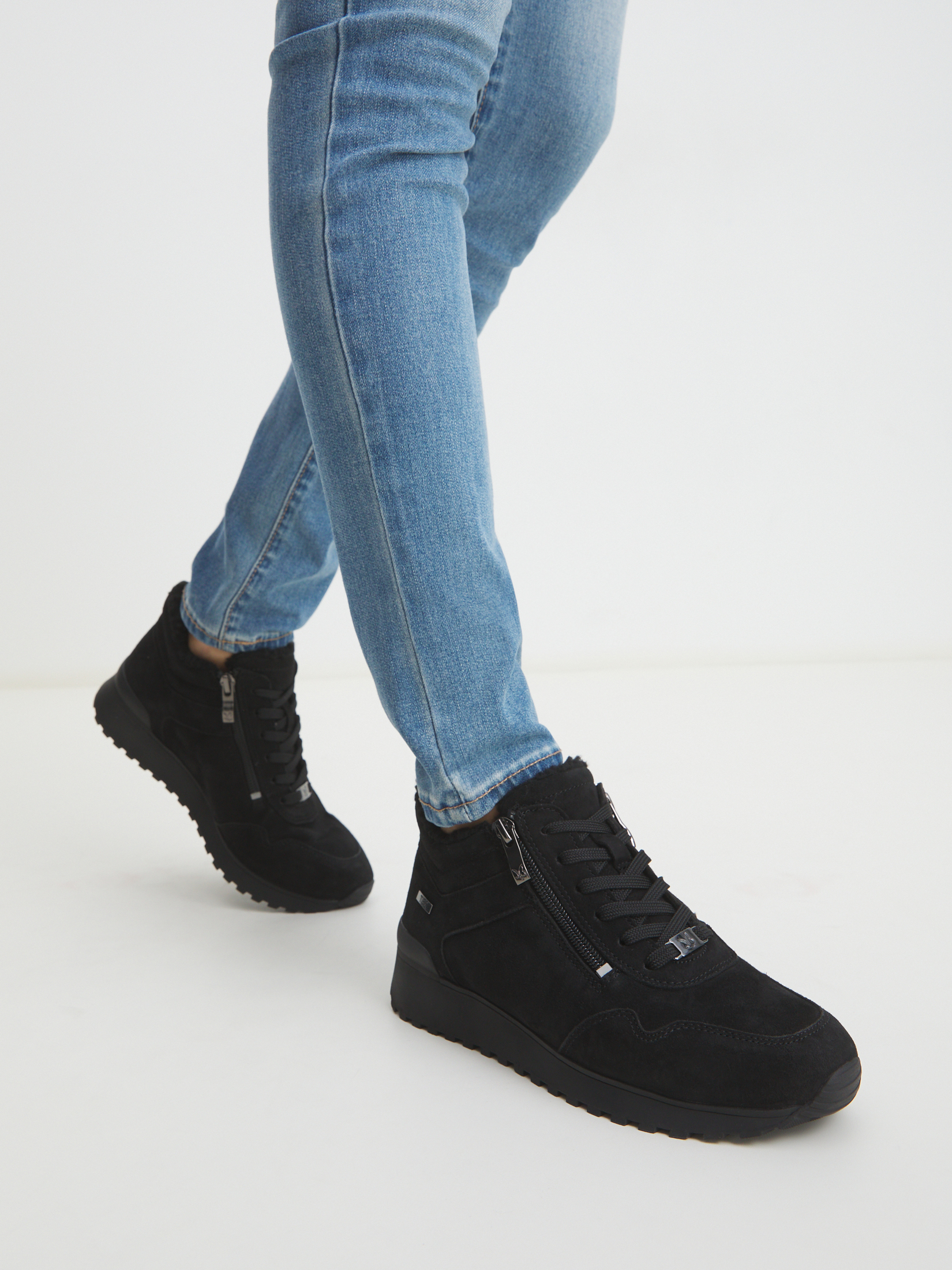 7695 р. 13500 р. Женские кроссовки CAPRICE KAIA