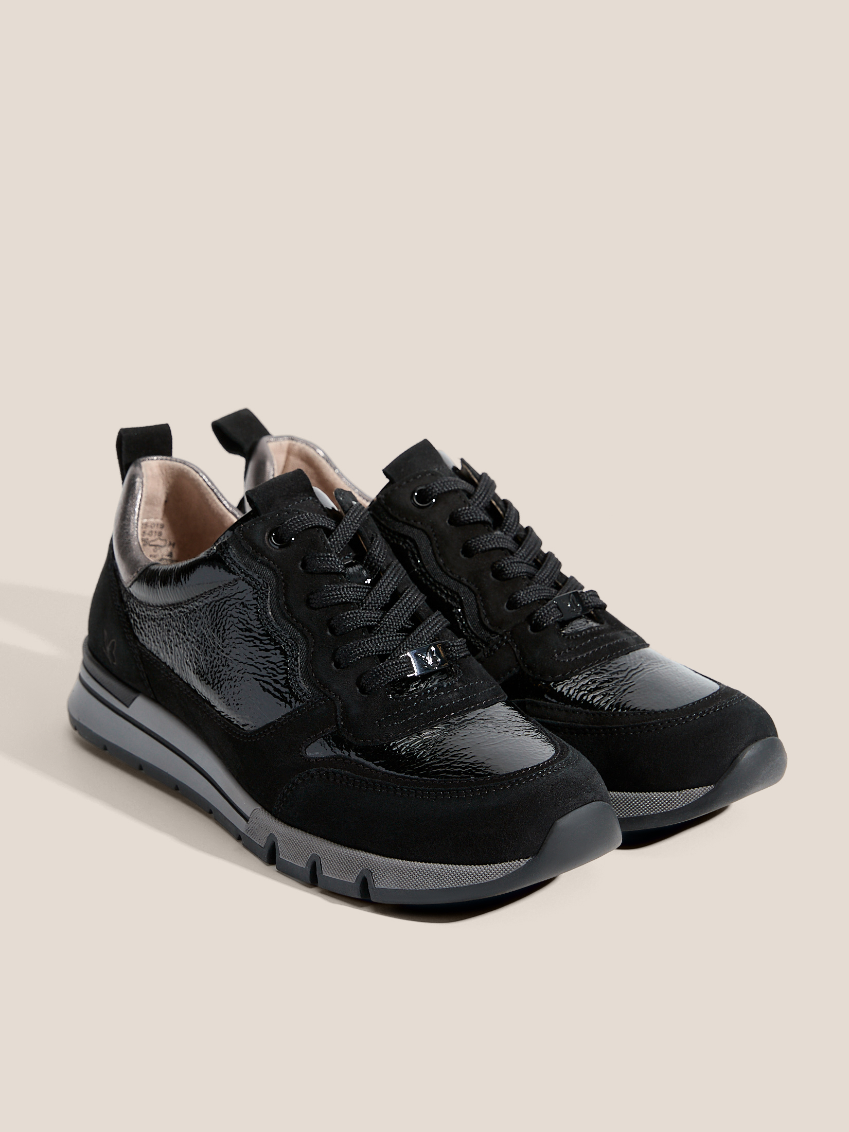 6840 р. 12000 р. Женские кроссовки CAPRICE GINGA