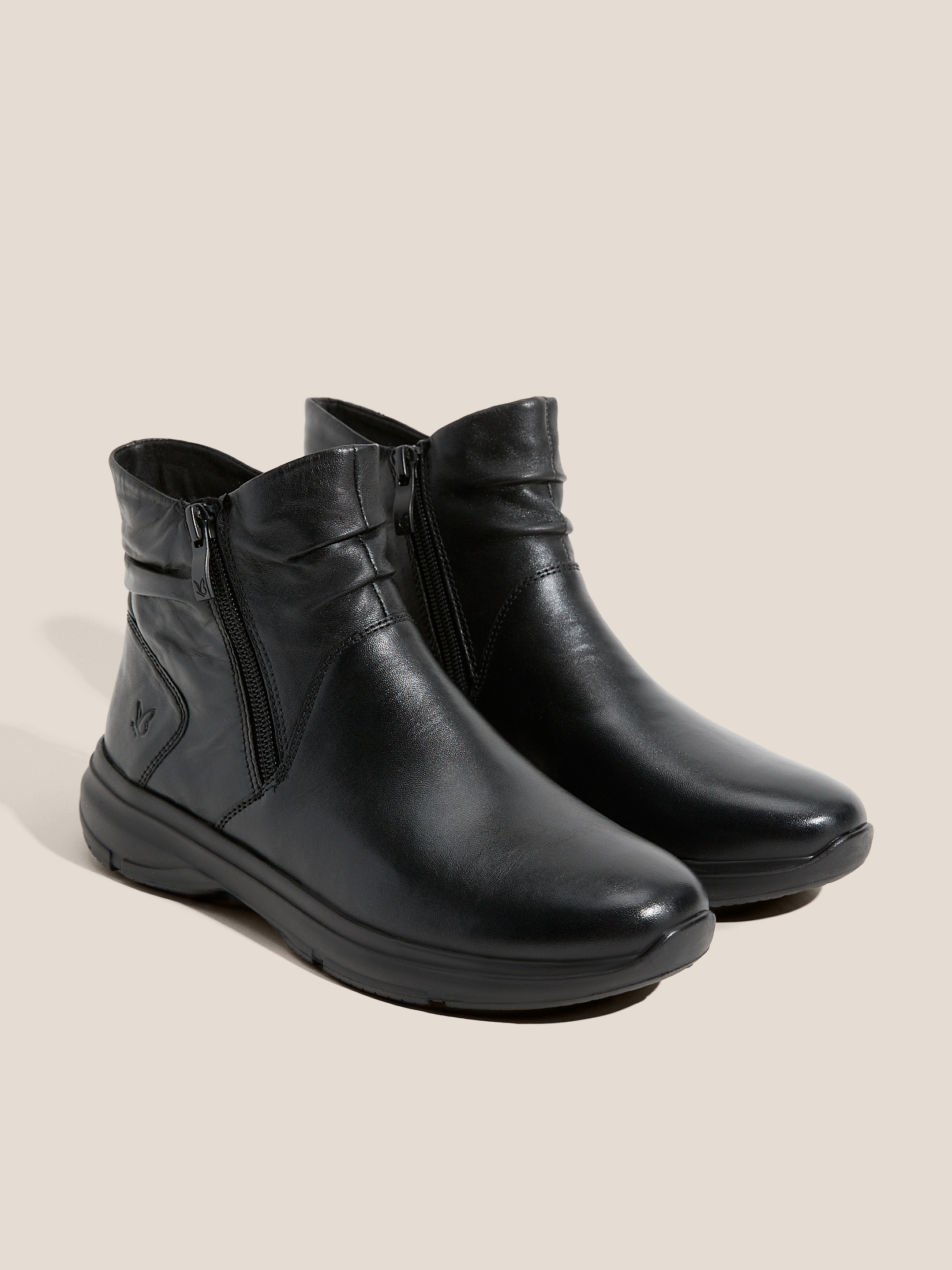 9120 р. 16000 р. Женские ботинки CAPRICE LEA