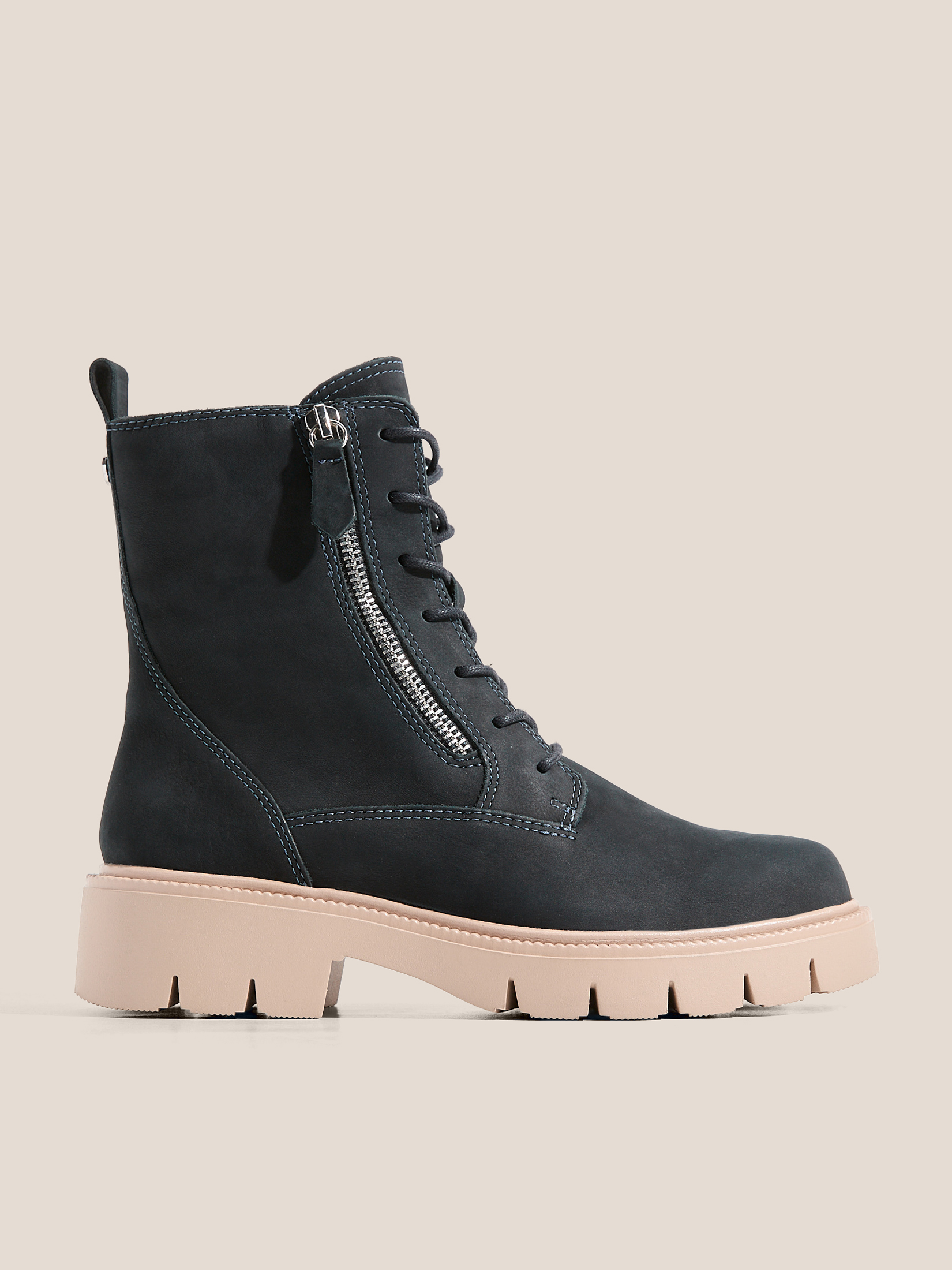 9120 р. 16000 р. Женские ботинки CAPRICE ARABELLA