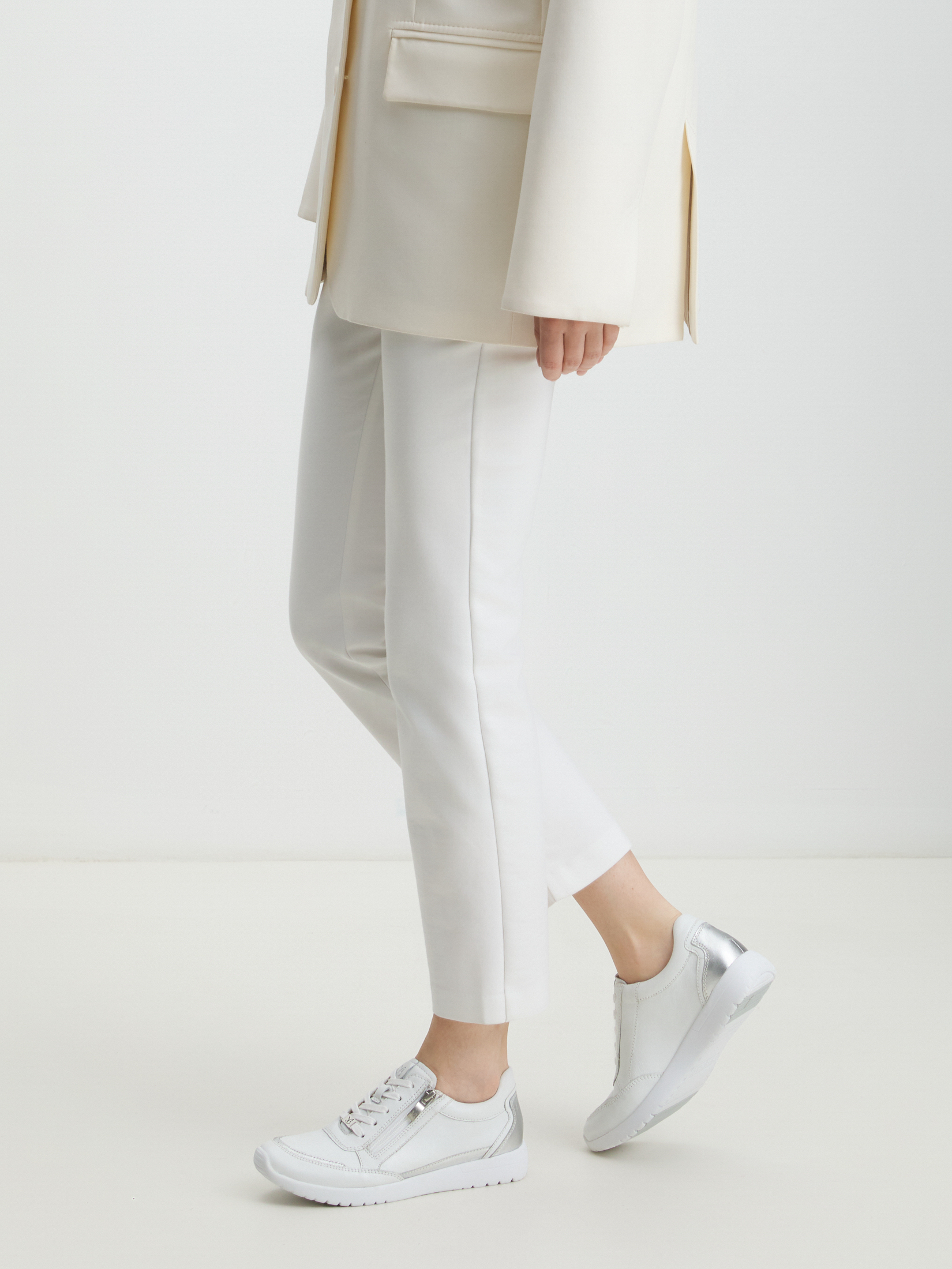 6555 р. 11500 р. Женские кроссовки CAPRICE PEGGY