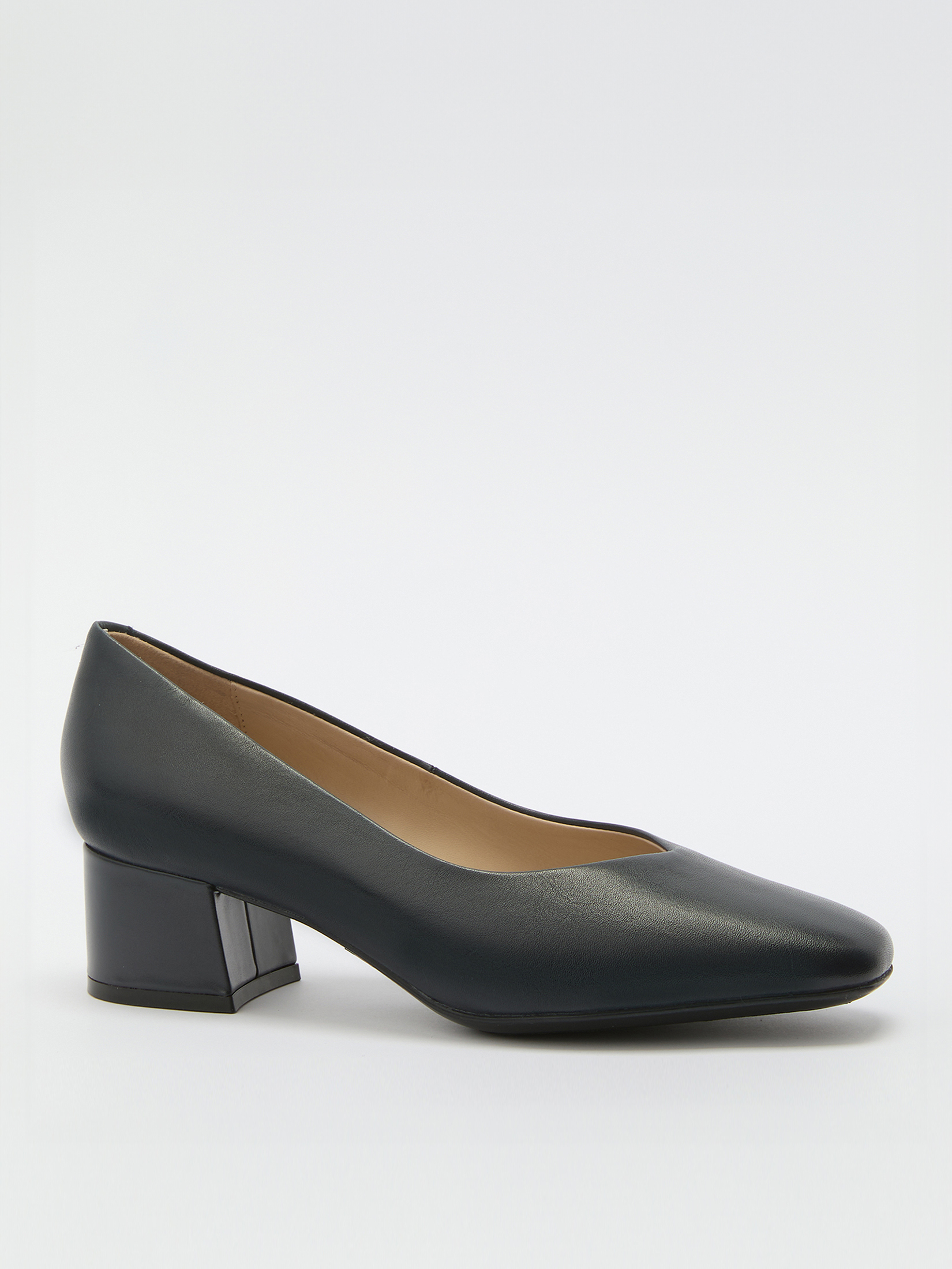 5472 р. 9600 р. Женские туфли CAPRICE NINA