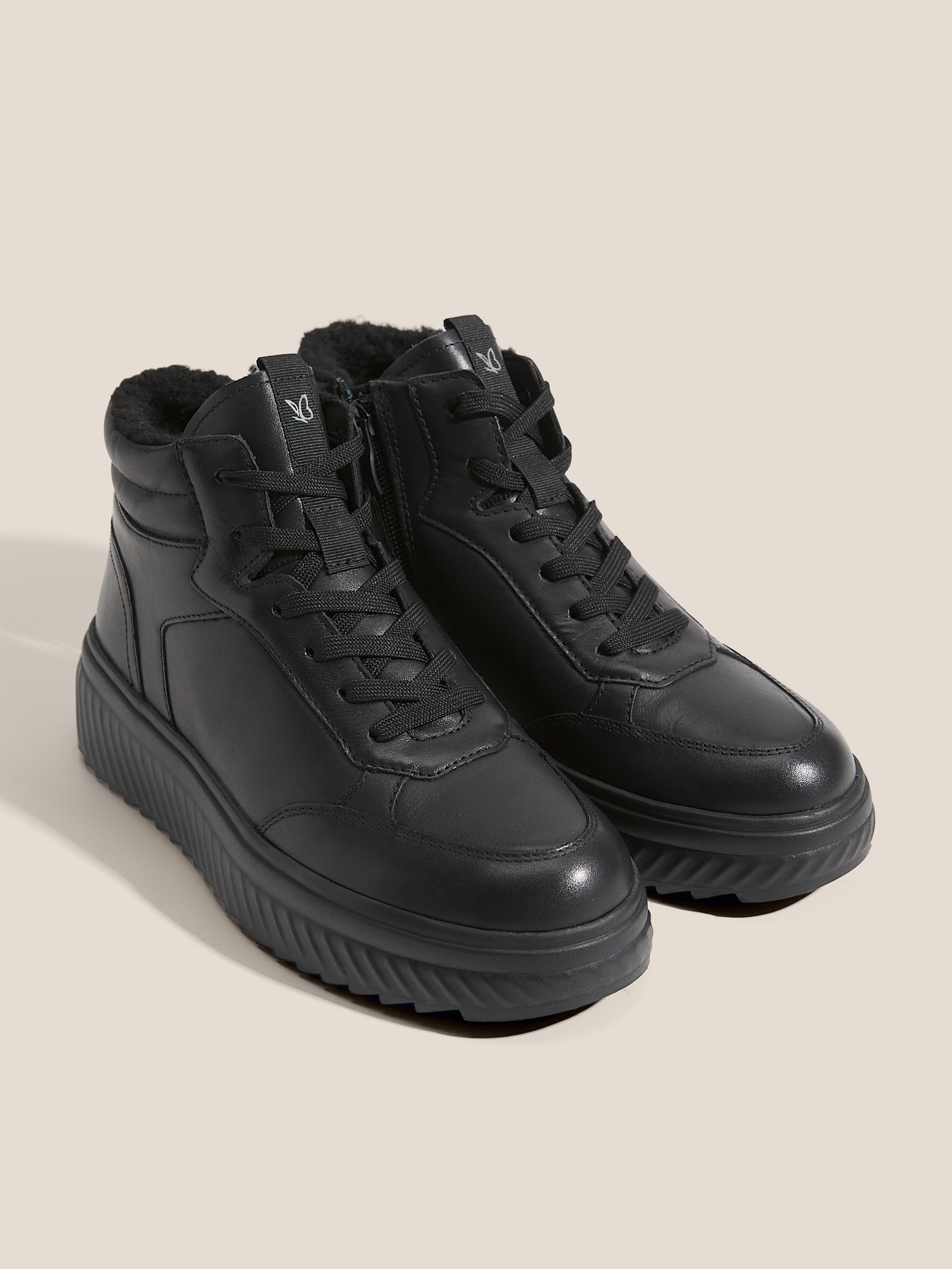 9120 р. 16000 р. Женские высокие кеды CAPRICE FRITZY