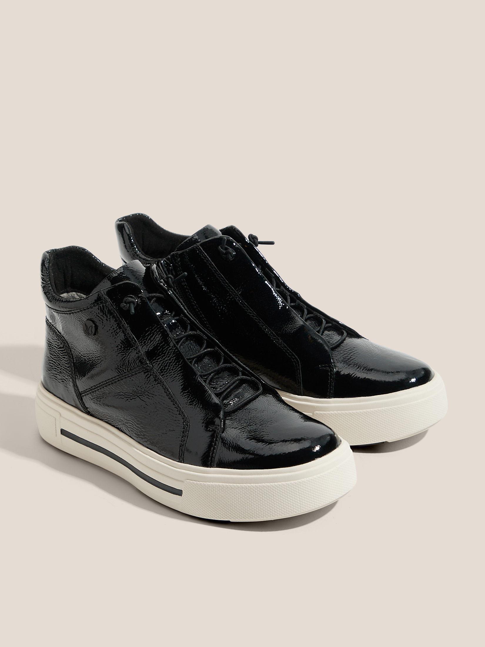 7695 р. 13500 р. Женские высокие кеды CAPRICE MANOU